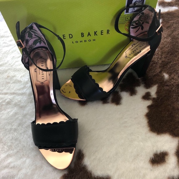 Meet your Posher, Janel - Picture 1 of 1